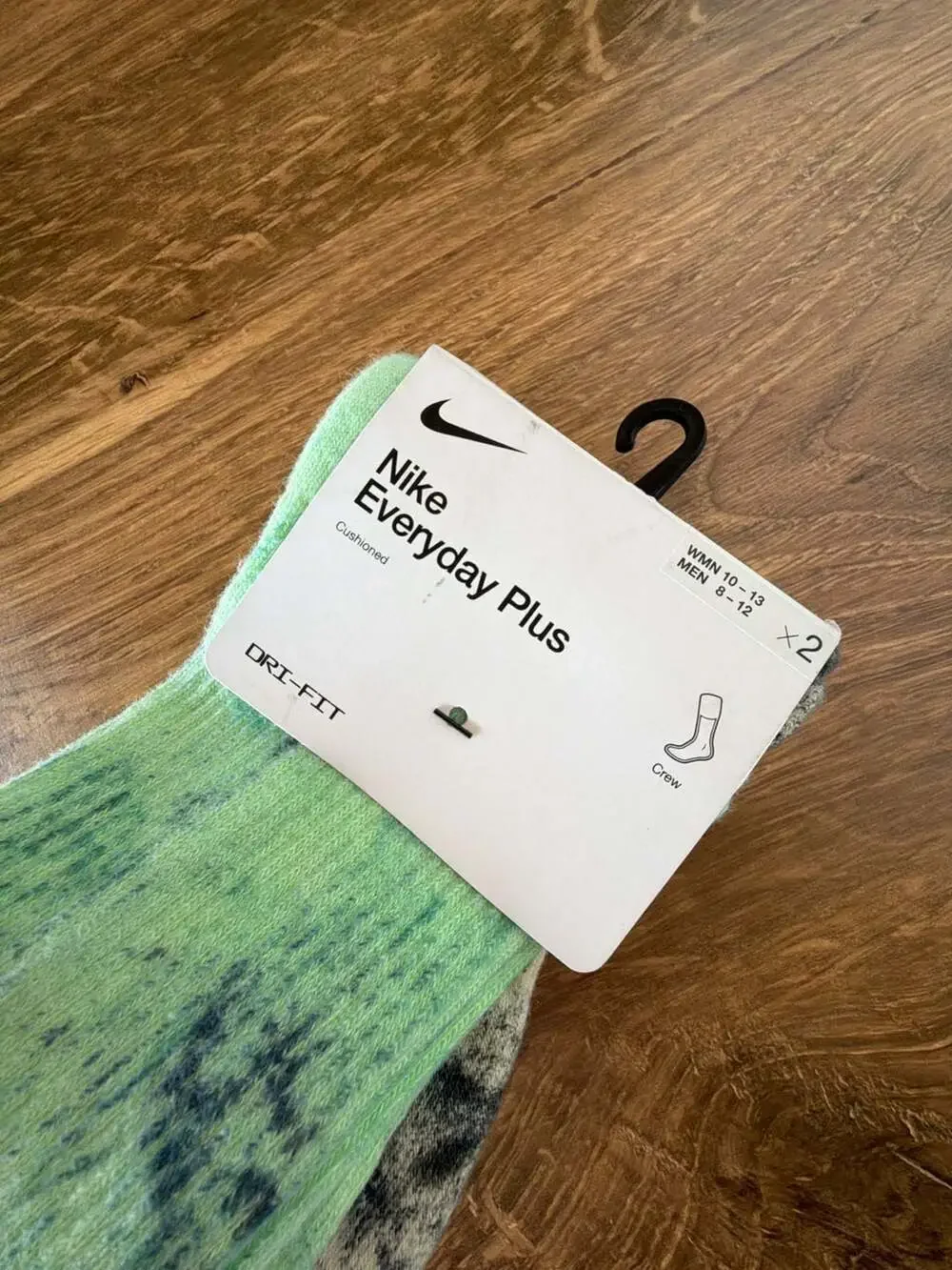 Nike Everyday Plus Cushioned Tie-Dye Crew Socks (2-Pack)
